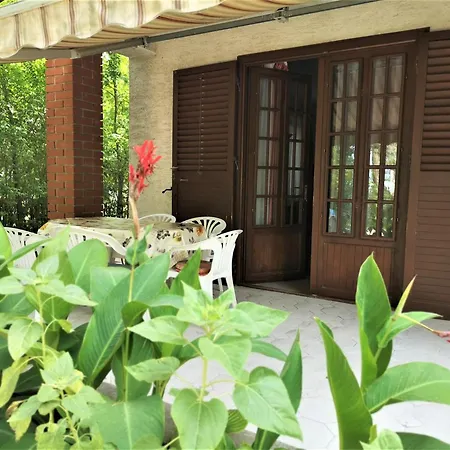 Strand Apartman Apartment Balatonszemes